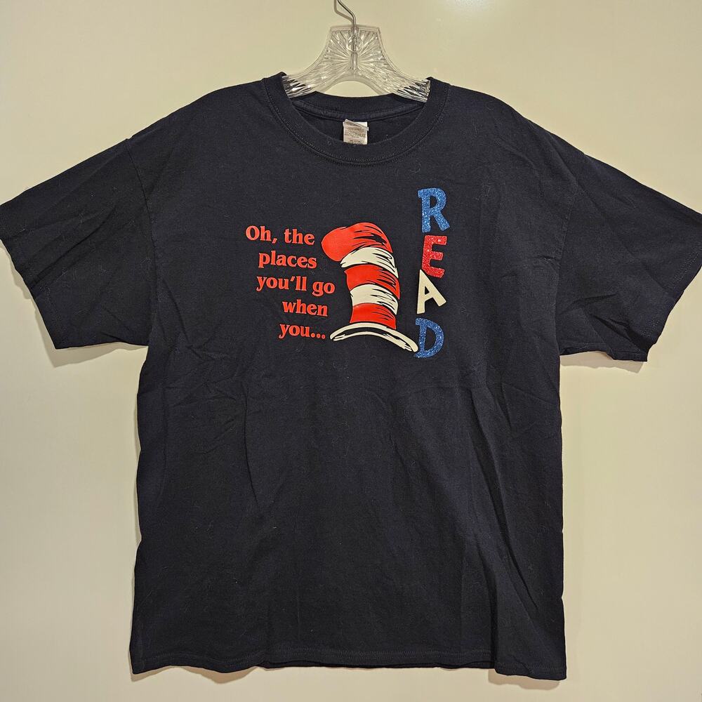 'Oh, the places you'll go when you read' Suess themed black short sleeve tee Lg.